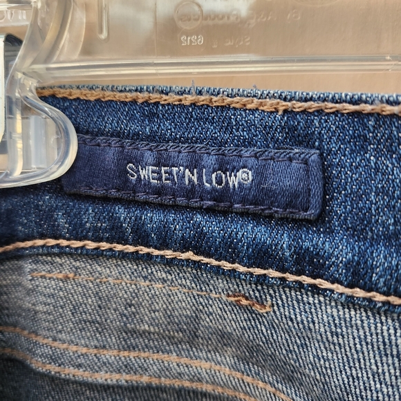 Lucky Brand Sweet'N Low Bootcut Jeans - Picture 11 of 13